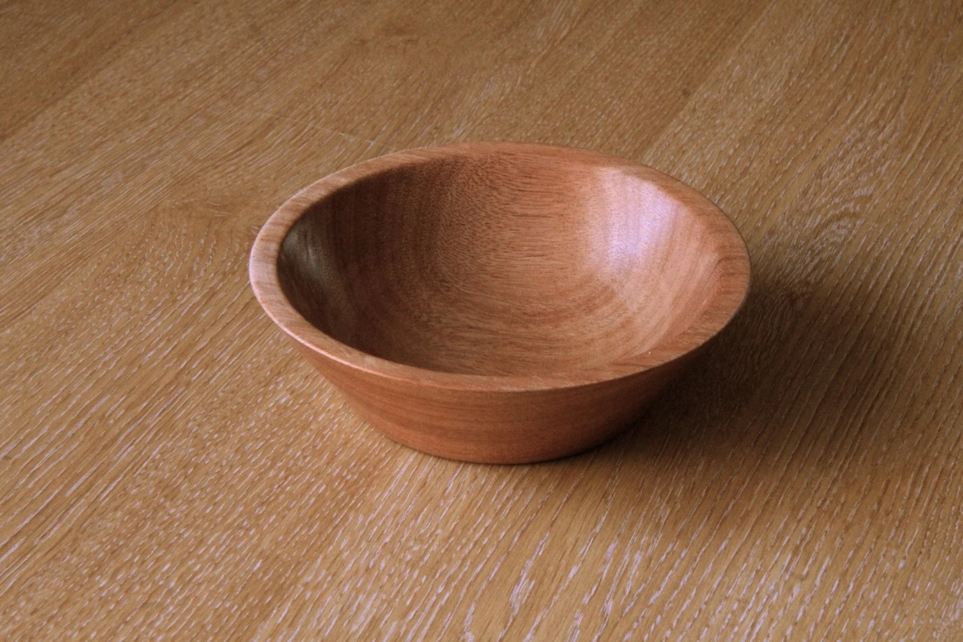 Bowl 002 Small, for nuts & snacks (diameter 14cm (5 5/8"); height 4.3cm (1 3/4" )